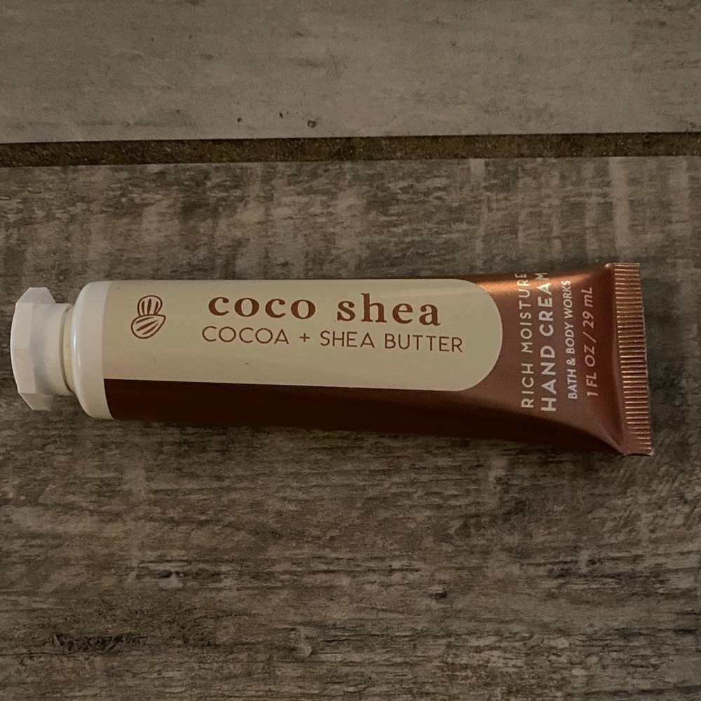 Bath & Body Works Coco Shea Hand Cream - Size 1 FL OZ / 29 mL
